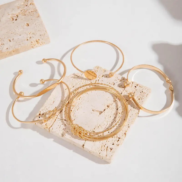 Elegant Knotted Gold Bracelet Set