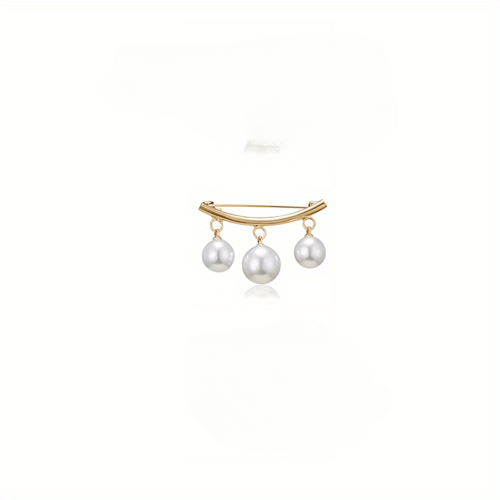 Chic Faux Pearl Brooch