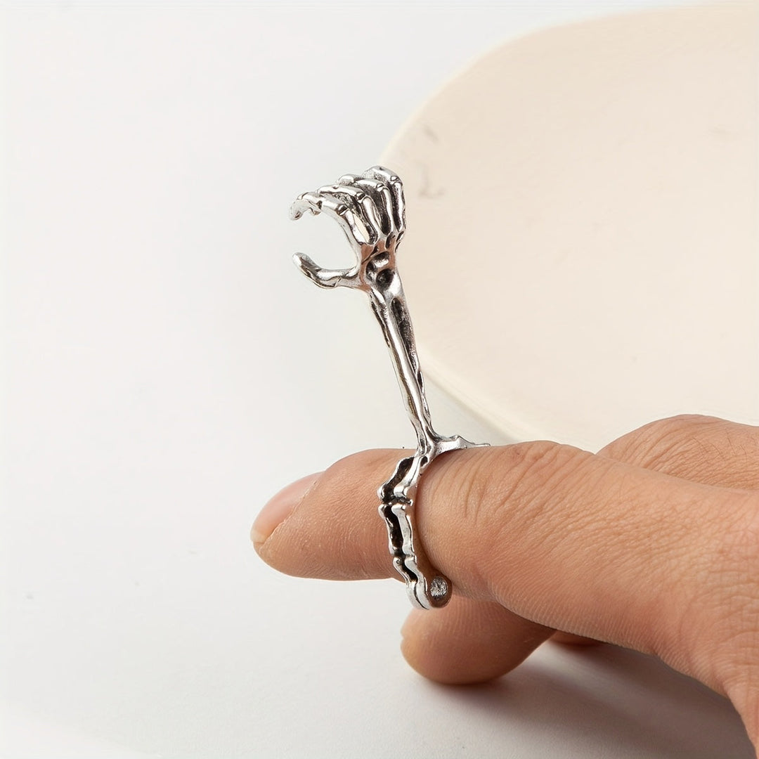 Verstellbarer Ring mit Skelett-Hand-Design