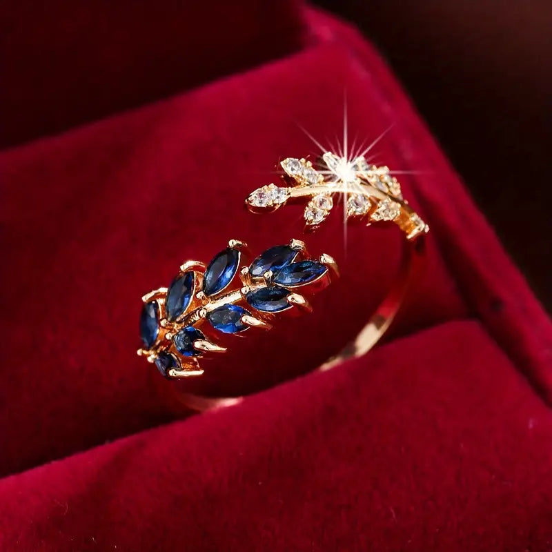 Chic Gold Leaf Ring