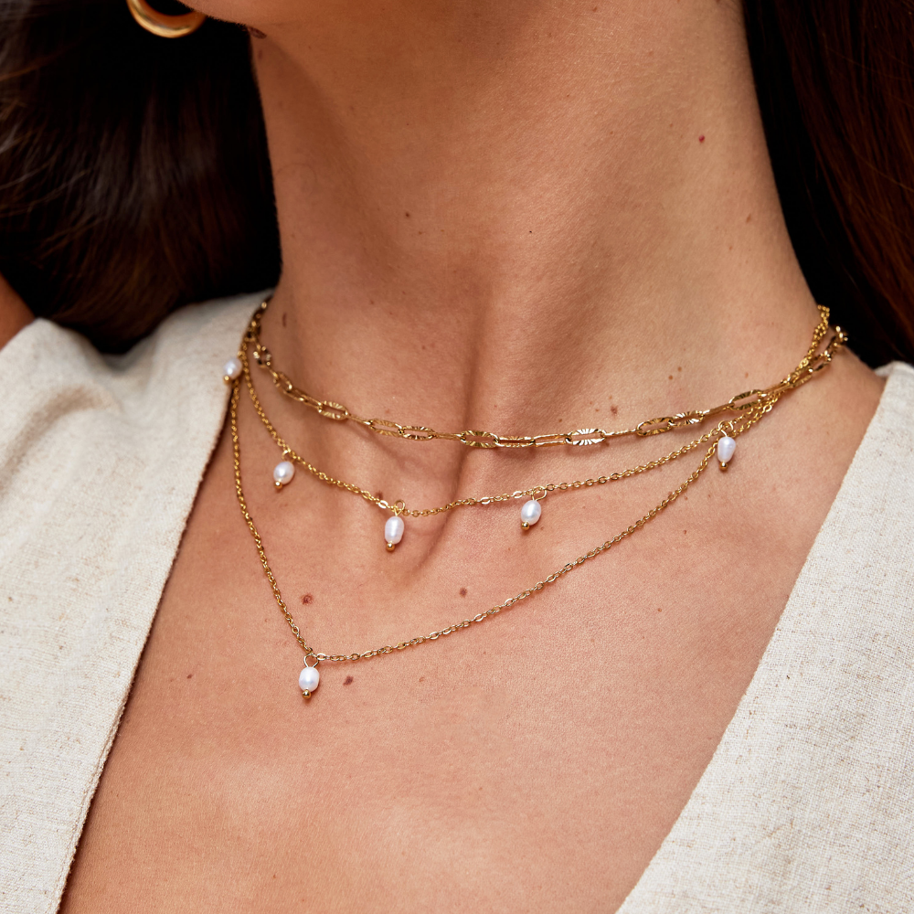 Flerlagigt Halsband med Pärldroppar