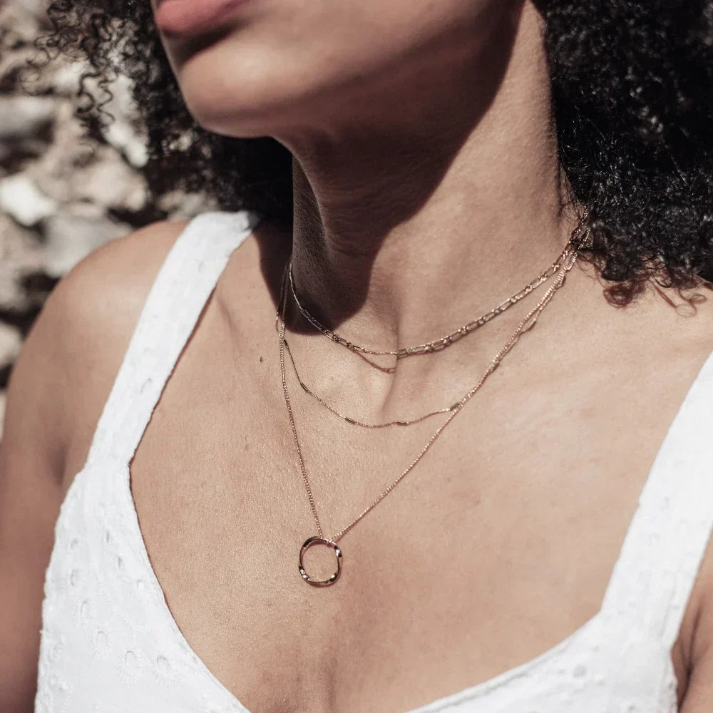 Elegant Guld Öppen Cirkel Halsband