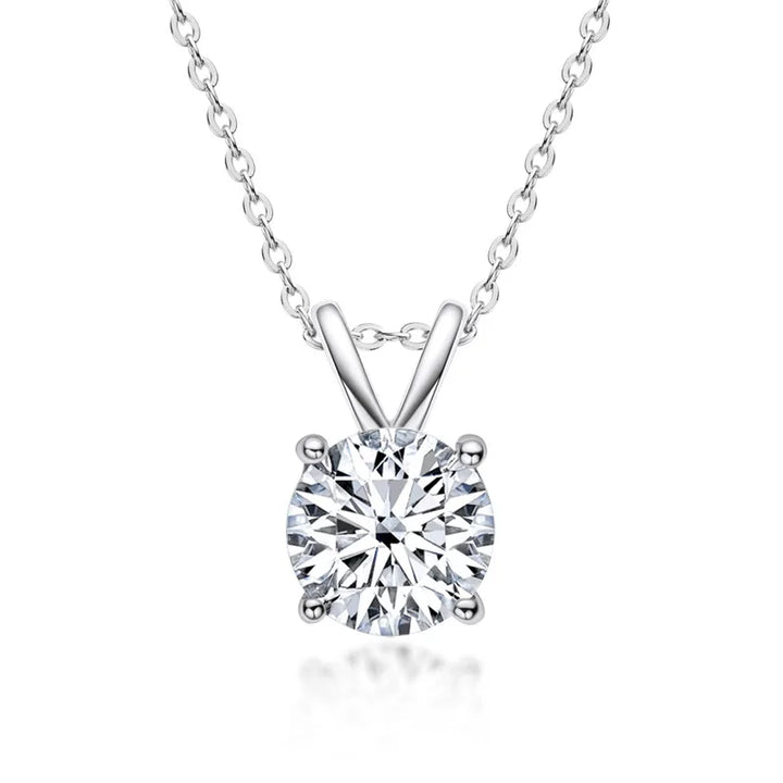 Exklusivt halsband i sterling silver med moissanit-diamanter