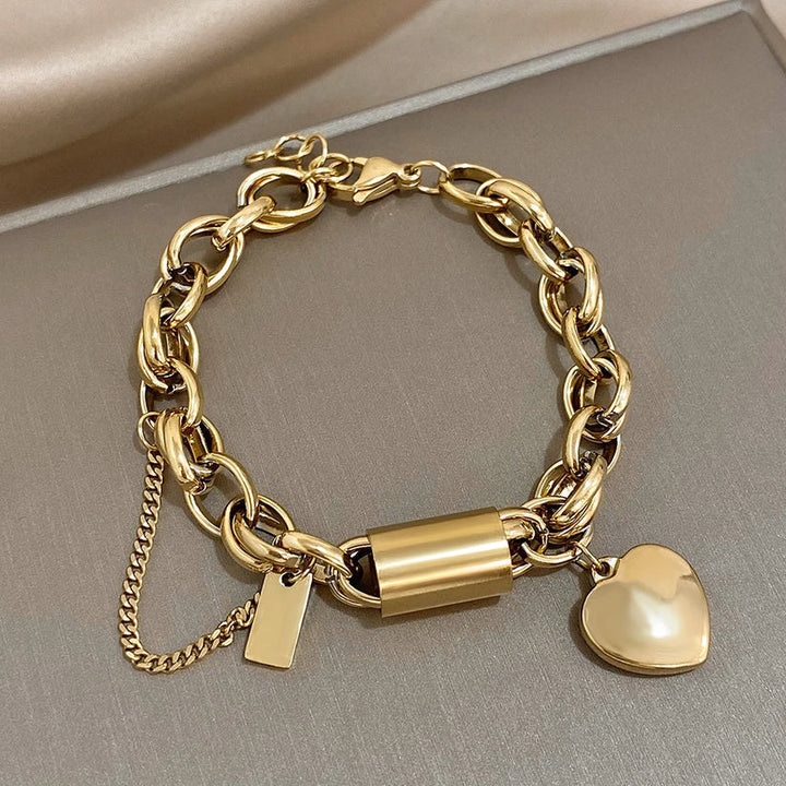 Elegant Chunky Guldarmband i Hjärtformat