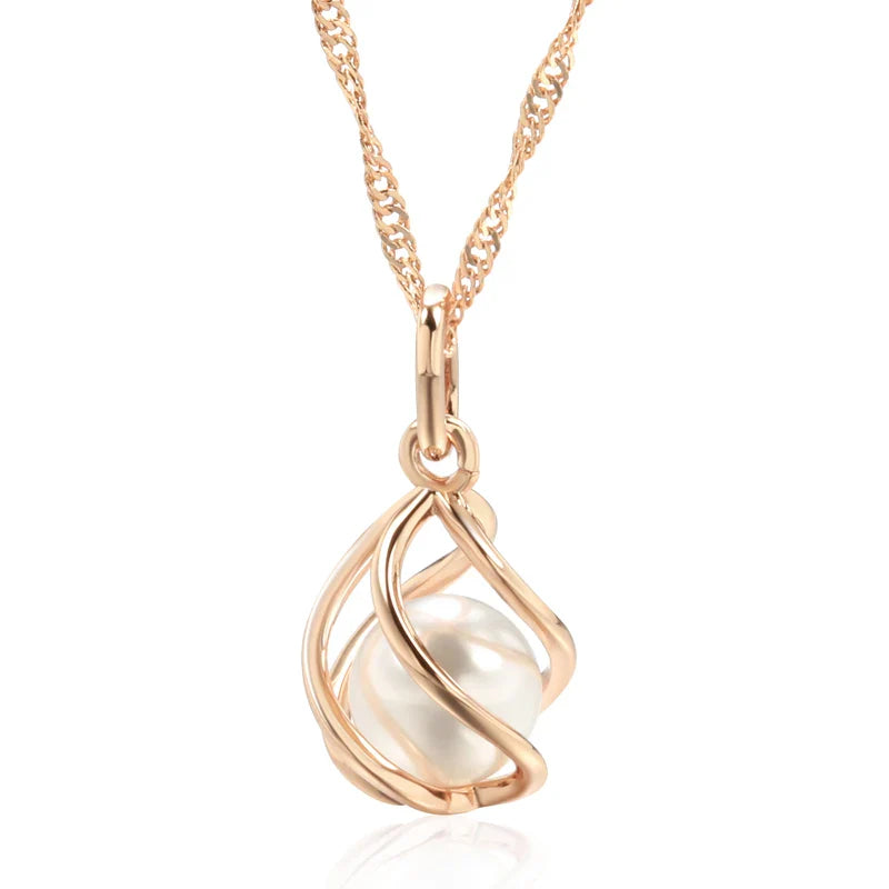 Exklusivt Geometriskt Halsband med Roséguld och Pärlor