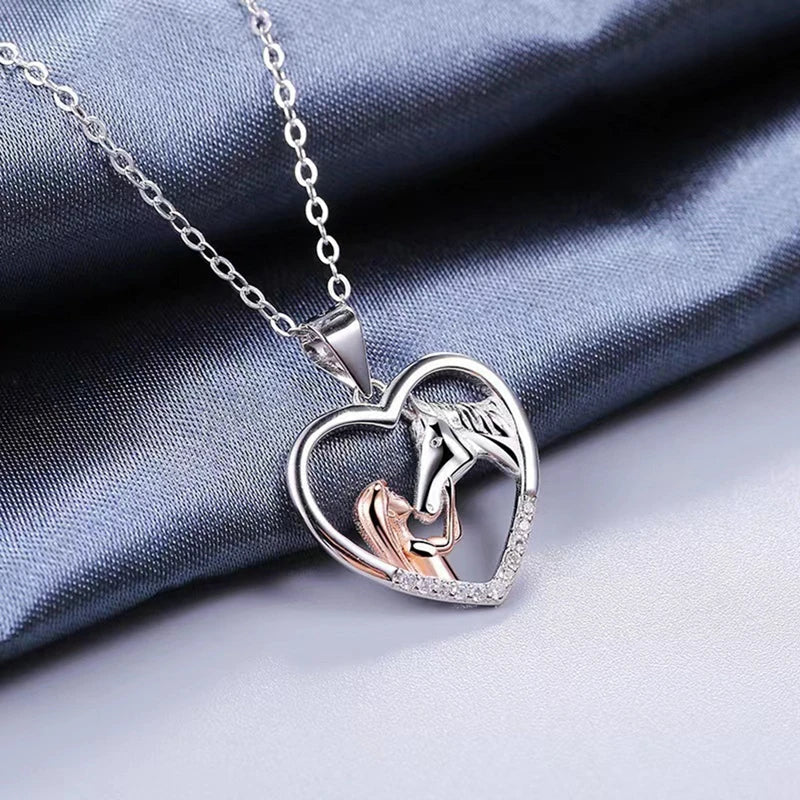 Elegant Hjärta Zircon Halsband med Flicka och Häst