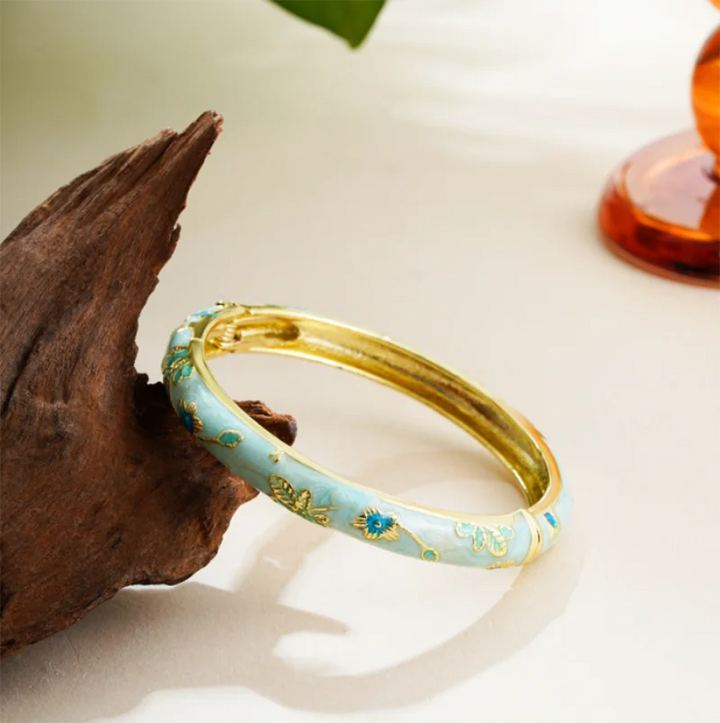 Retro Floral Cloisonné Open Bangle