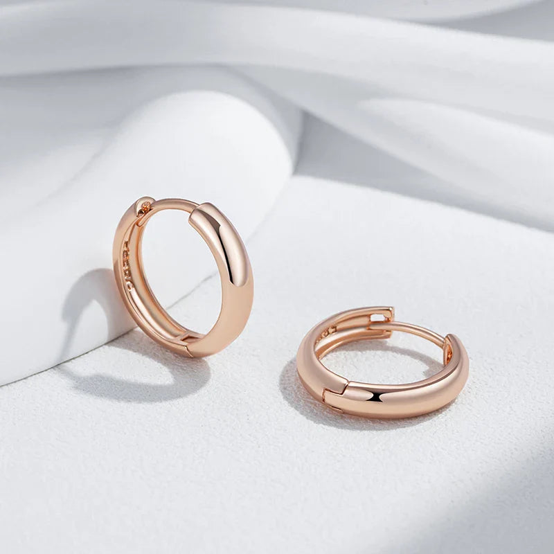 Eleganta Roséguld Örhängen med Lyster