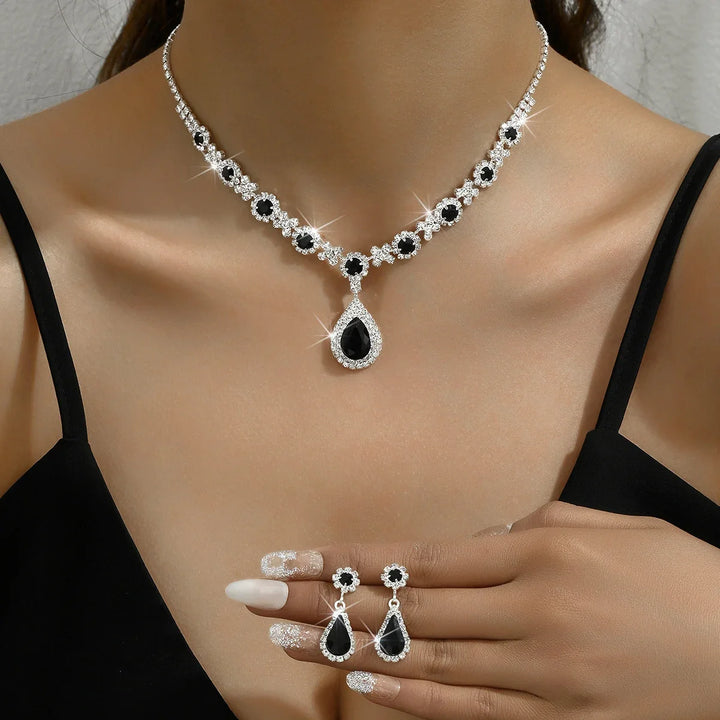 Kollektion i sterlingsilver med ädelstenar