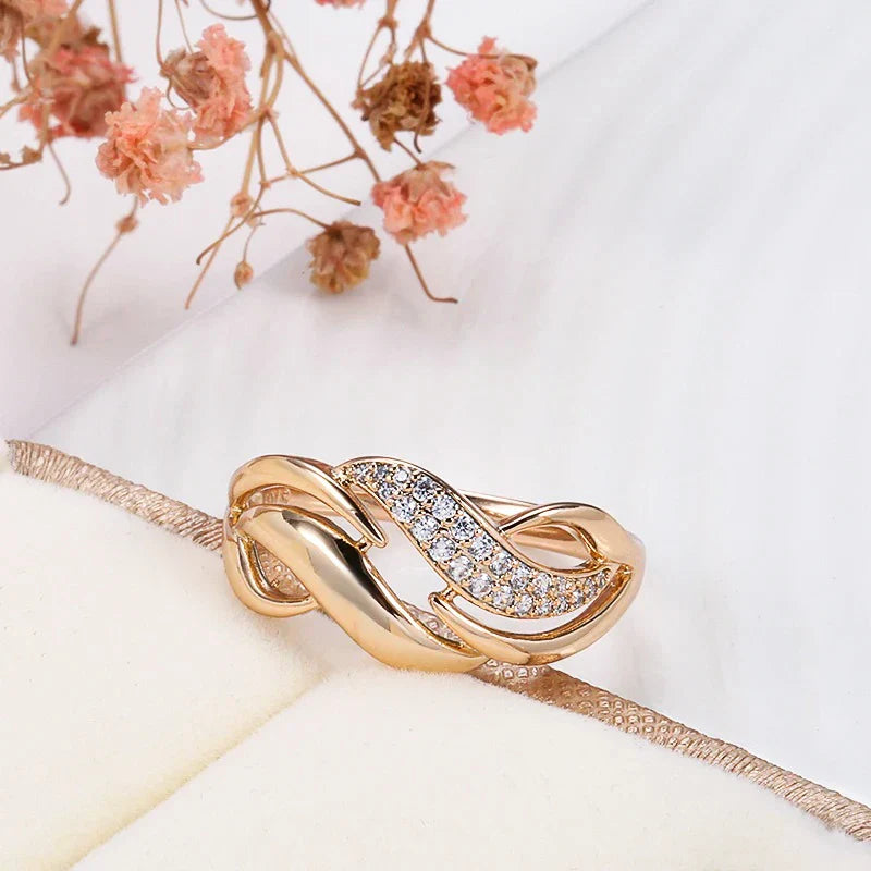 Elegant Roséguld Ring med Geometrisk Zirkon