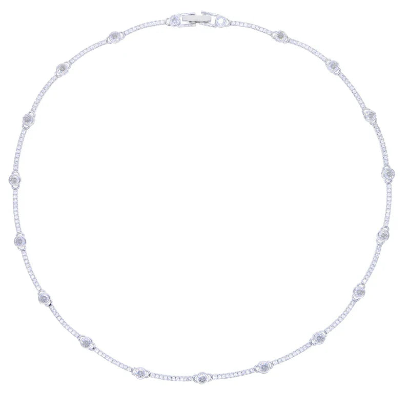 Sofistikerad Tennis Choker med Guld och Cubic Zirconia