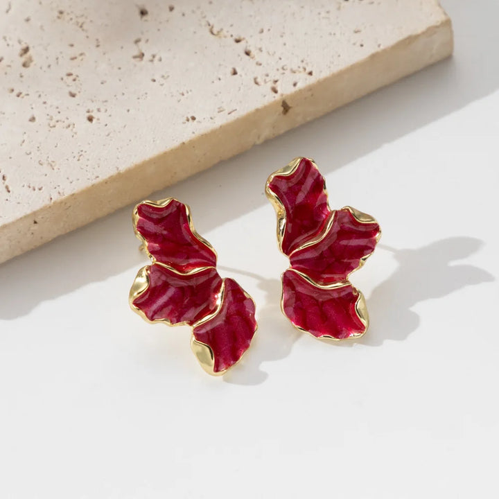 Eleganta emaljerade blommaörhängen