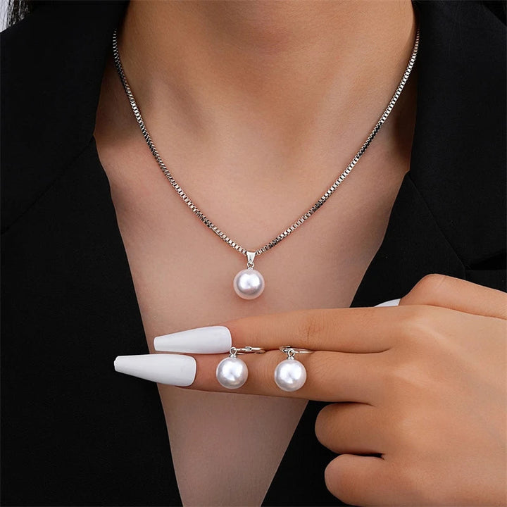 Chic Imitation Pearl Set