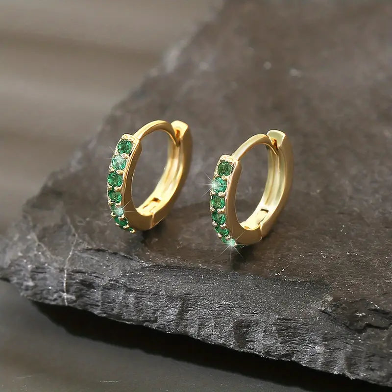 Chic Guldörhängen med Antik Inspiration