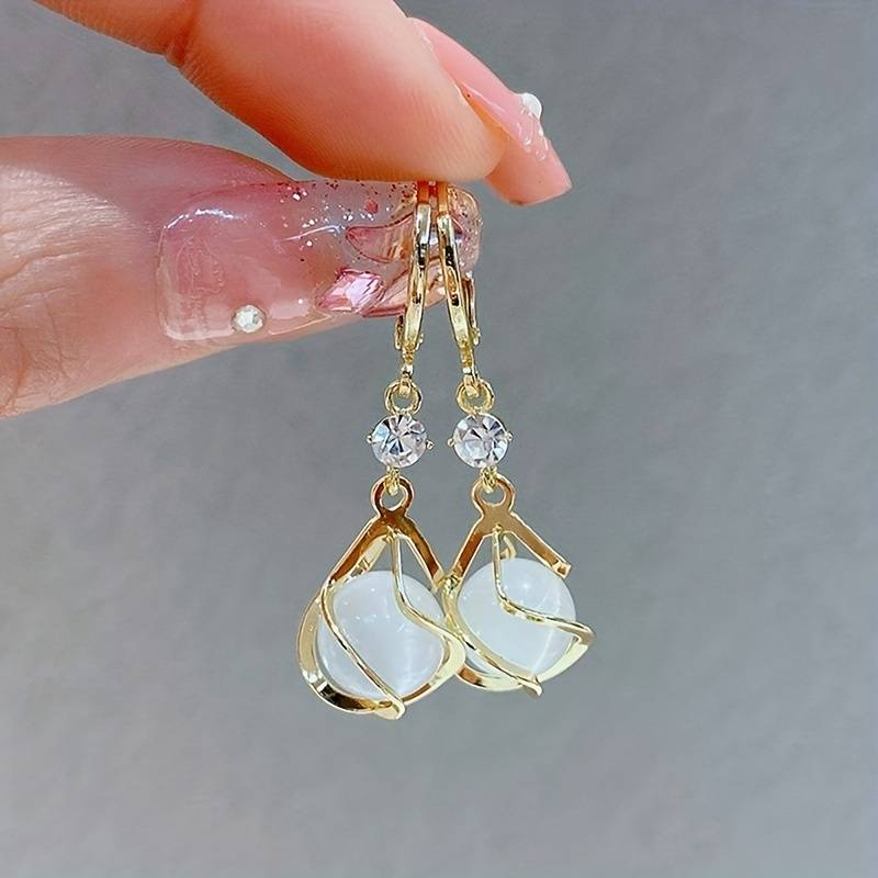 Eleganta Vita Opal Örhängen