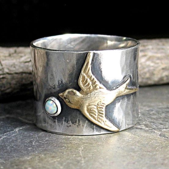 Classic Kolibri Silver Ring