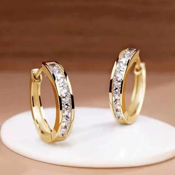 Elegante Gold- und Kristall-Häng Ohrringe
