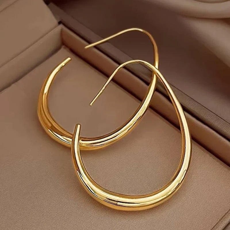 Antique Elegant Gold Earrings
