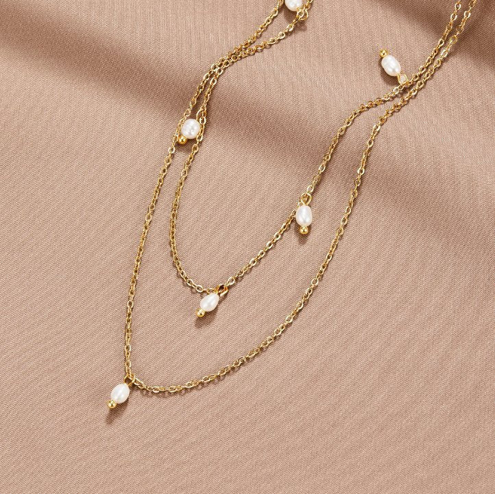 Flerlagigt Halsband med Pärldroppar