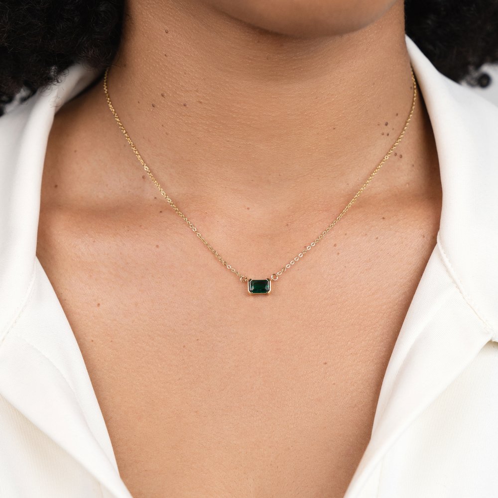 Elegantes Smaragdhalsband