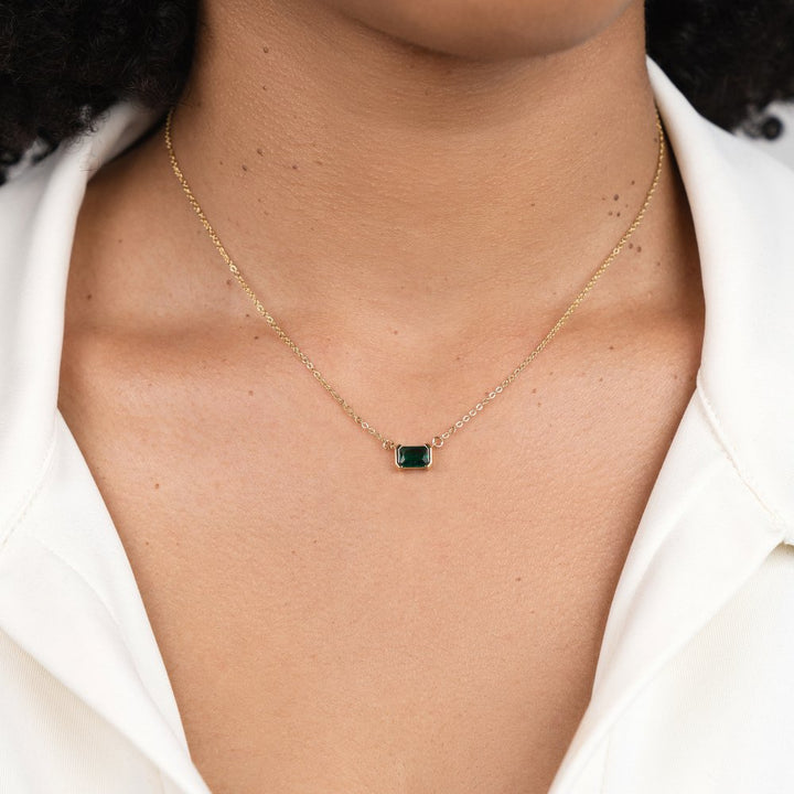 Elegantes Smaragdhalsband